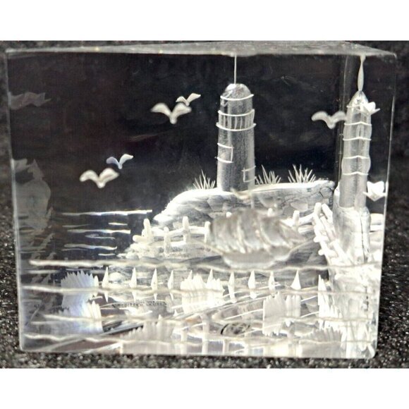 Triangle Shaped Paperweight Etched Lighthouse Sailing Ships Seagulls - Picture 2 of 6